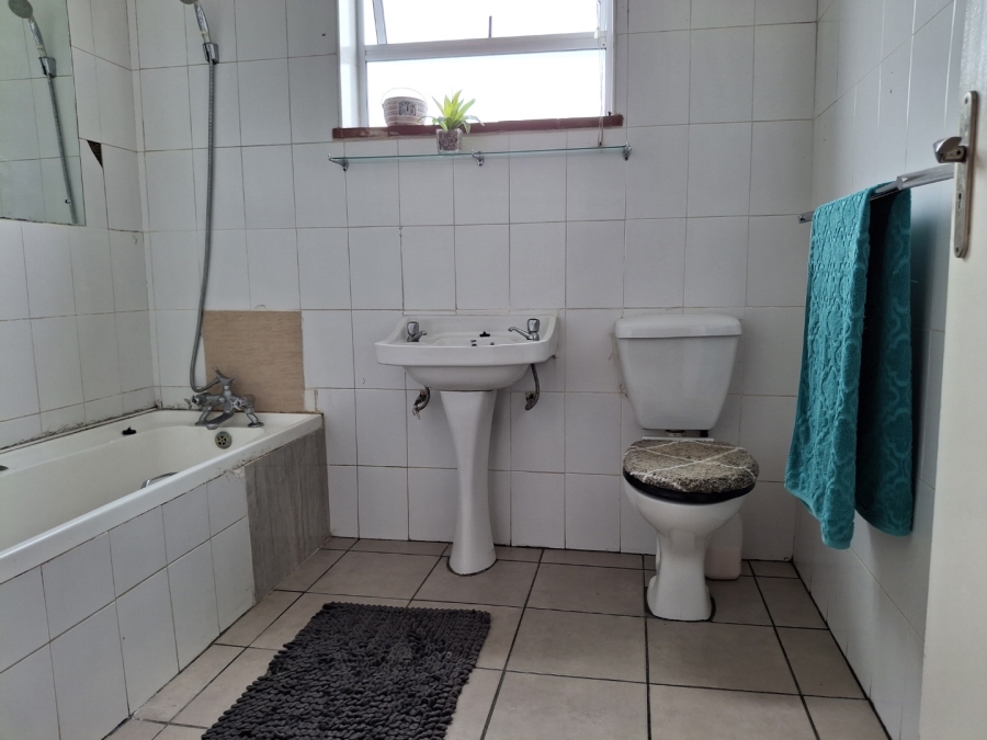 2 Bedroom Property for Sale in Quigney Eastern Cape
